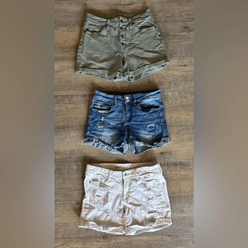 Arizona, Universal Thread, American Heritage juniors size 9 lot of jean shorts